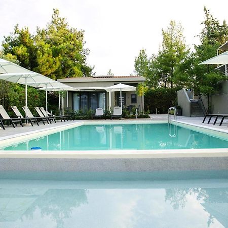 8 Boutique Suites Nea Poteidaia Bagian luar foto