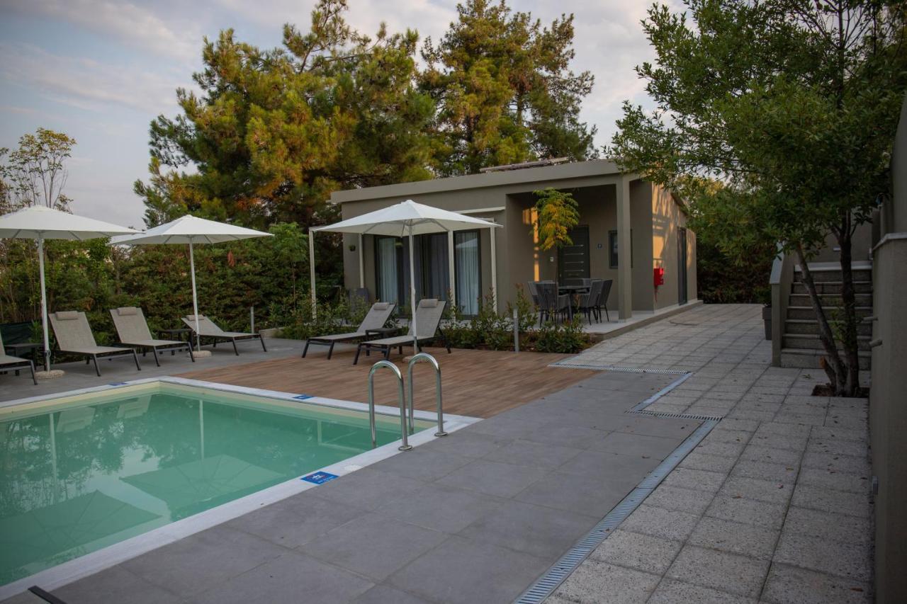8 Boutique Suites Nea Poteidaia Bagian luar foto