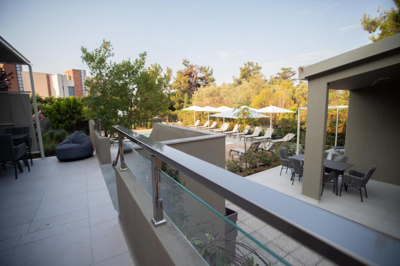 8 Boutique Suites Nea Poteidaia Bagian luar foto