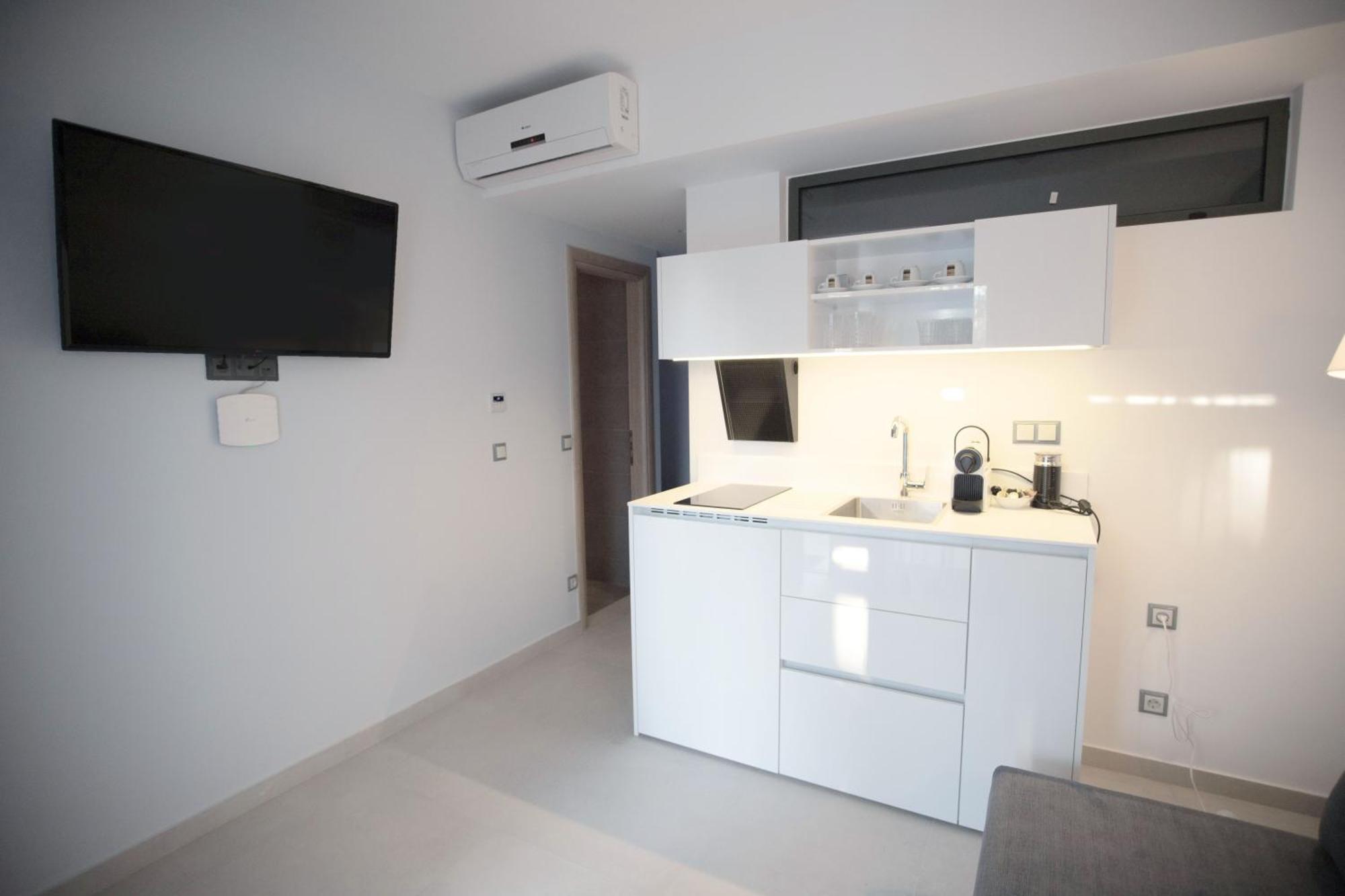 8 Boutique Suites Nea Poteidaia Ruang foto