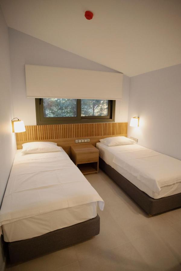 8 Boutique Suites Nea Poteidaia Bagian luar foto