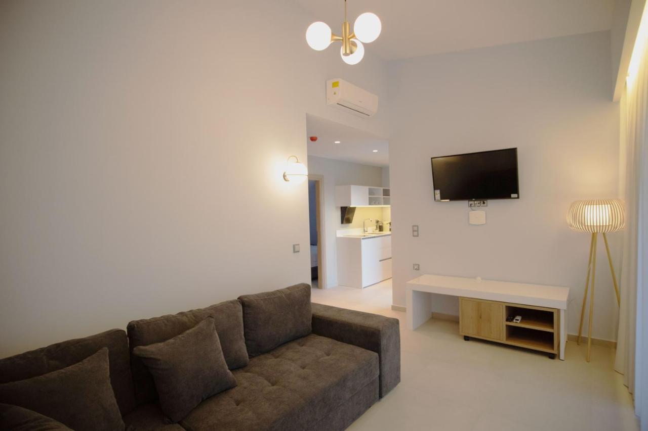 8 Boutique Suites Nea Poteidaia Bagian luar foto